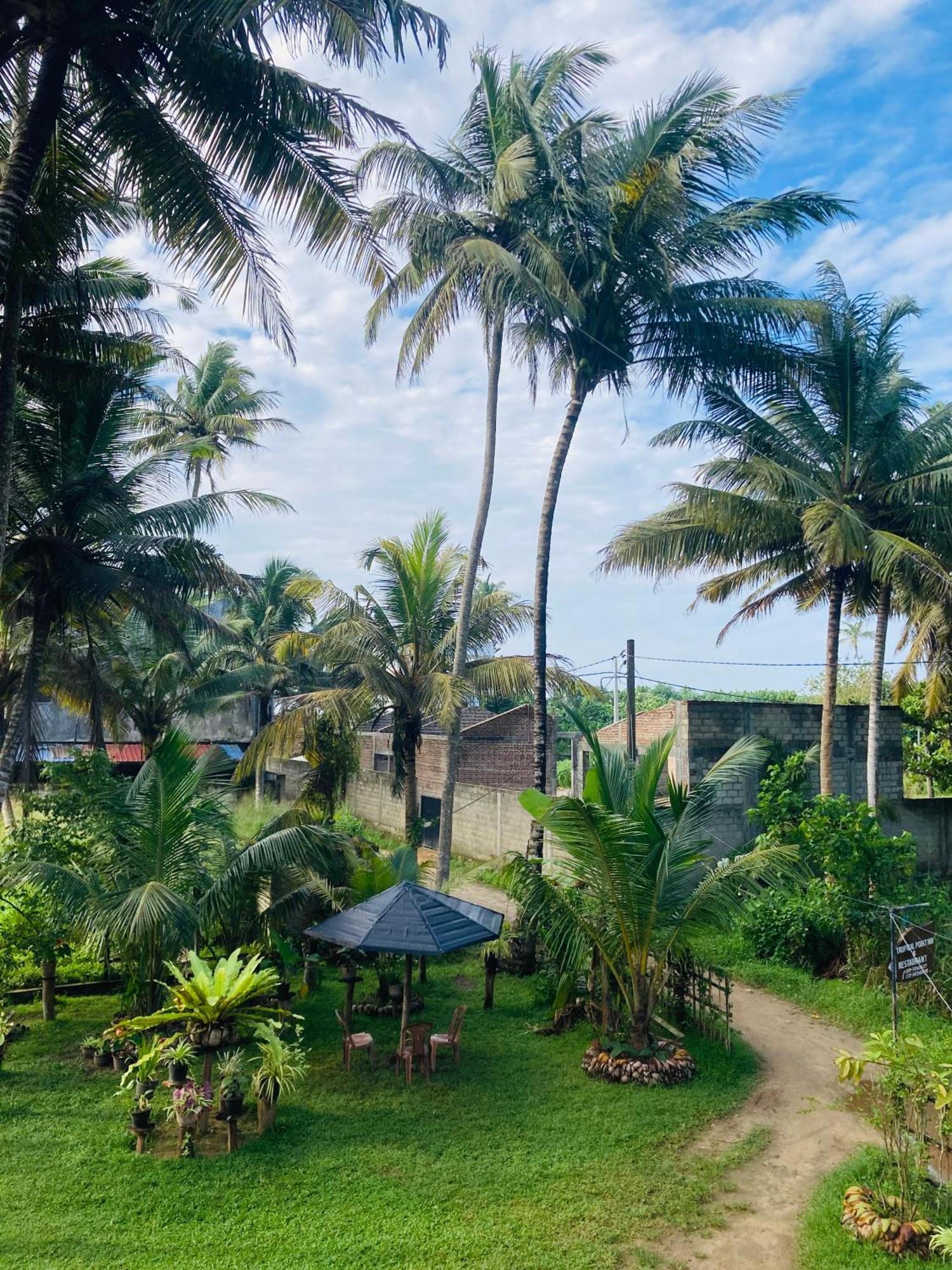 Tropical Point Inn Matara Eksteriør bilde